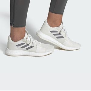 Adidas SenseBOOST Go NWT